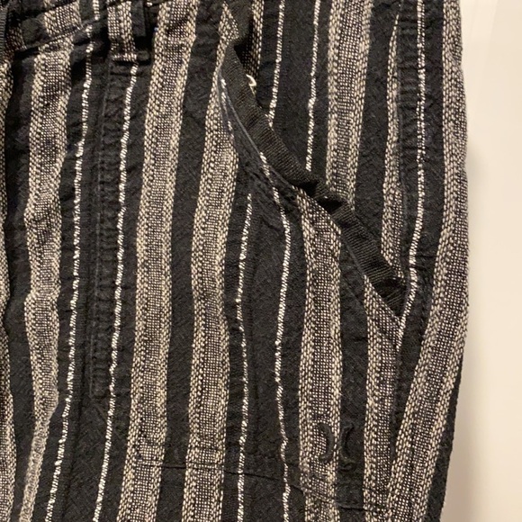 Hurley Striped Linen Blend Roll Up Beach Pants - Picture 3 of 14